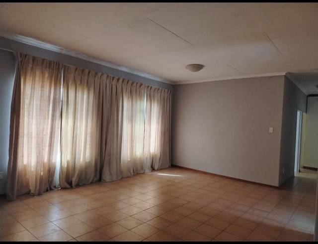 3 BEDROOM PROPERTY TO RENT IN LADANNA